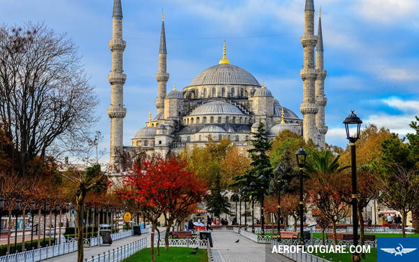Chiêm ngưỡng 5 nhà thờ hồi giáo đẹp nhất Istanbul