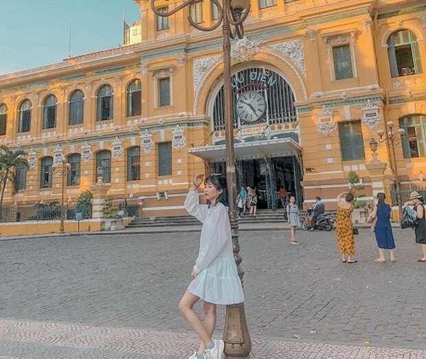 Kinh nghiệm du lịch Sài Gòn - Bưu điện Sài Gòn